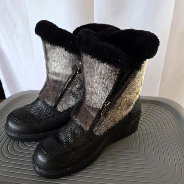 Pajar Women's Winter Boots with Sear Fur Lining - Size 9