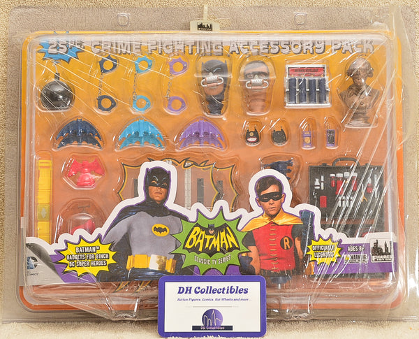 Figures Toy Co  25 Piece World's Crime Fighting Accessory Pack