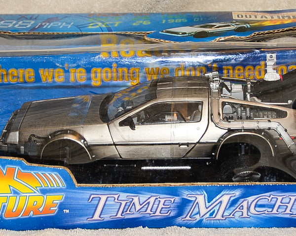 Sun Star DeLorean Back to the Future Time Machine Flying Version (1:18)