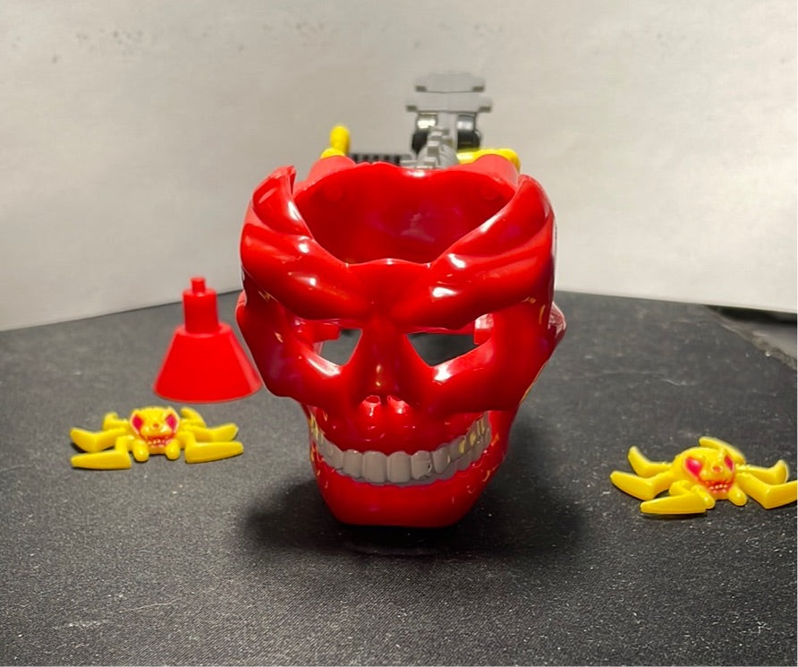 1998 Toy Biz Spider-Man Sneak Attack Flip 'n Trap Red Skull w/ Skull Catcher - Loose