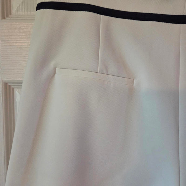 Alice and Olivia Esta Pleated Shorts - Size 14