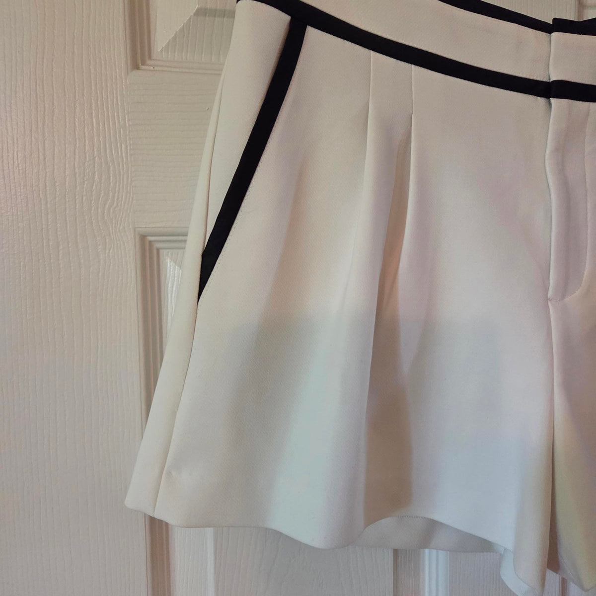 Alice and Olivia Esta Pleated Shorts - Size 14