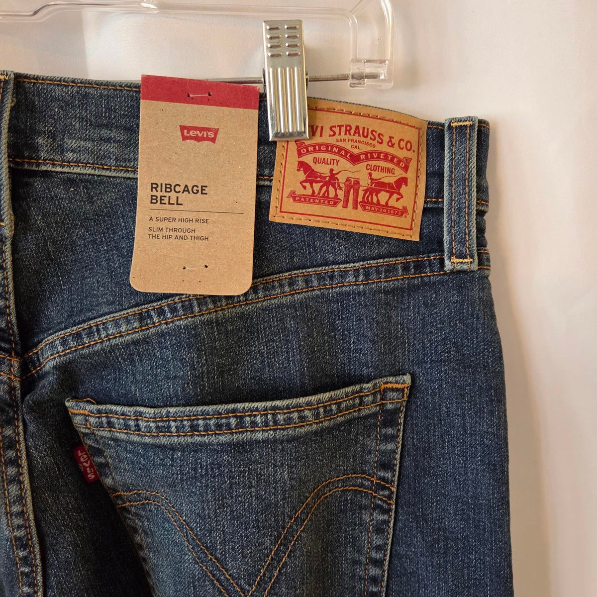 Levi's® Premium Ribcage Bell Women's Jeans 32 x 32