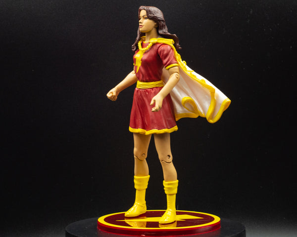 2007 DC Direct Shazam Mary Marvel (Red Suit) - Action Figure - Loose