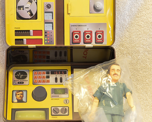 Six Million Dollar Man Dr. Rudy Wells with Tin Tote Lunchbox