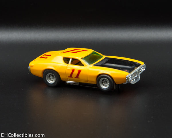 USED A/FX HO Yellow w/ Black # 11 Road Runner Slot Car