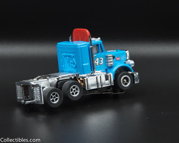 USED Round 2 HO Blue w/ Red Spoiler # 43 Peterbilt Slot Car
