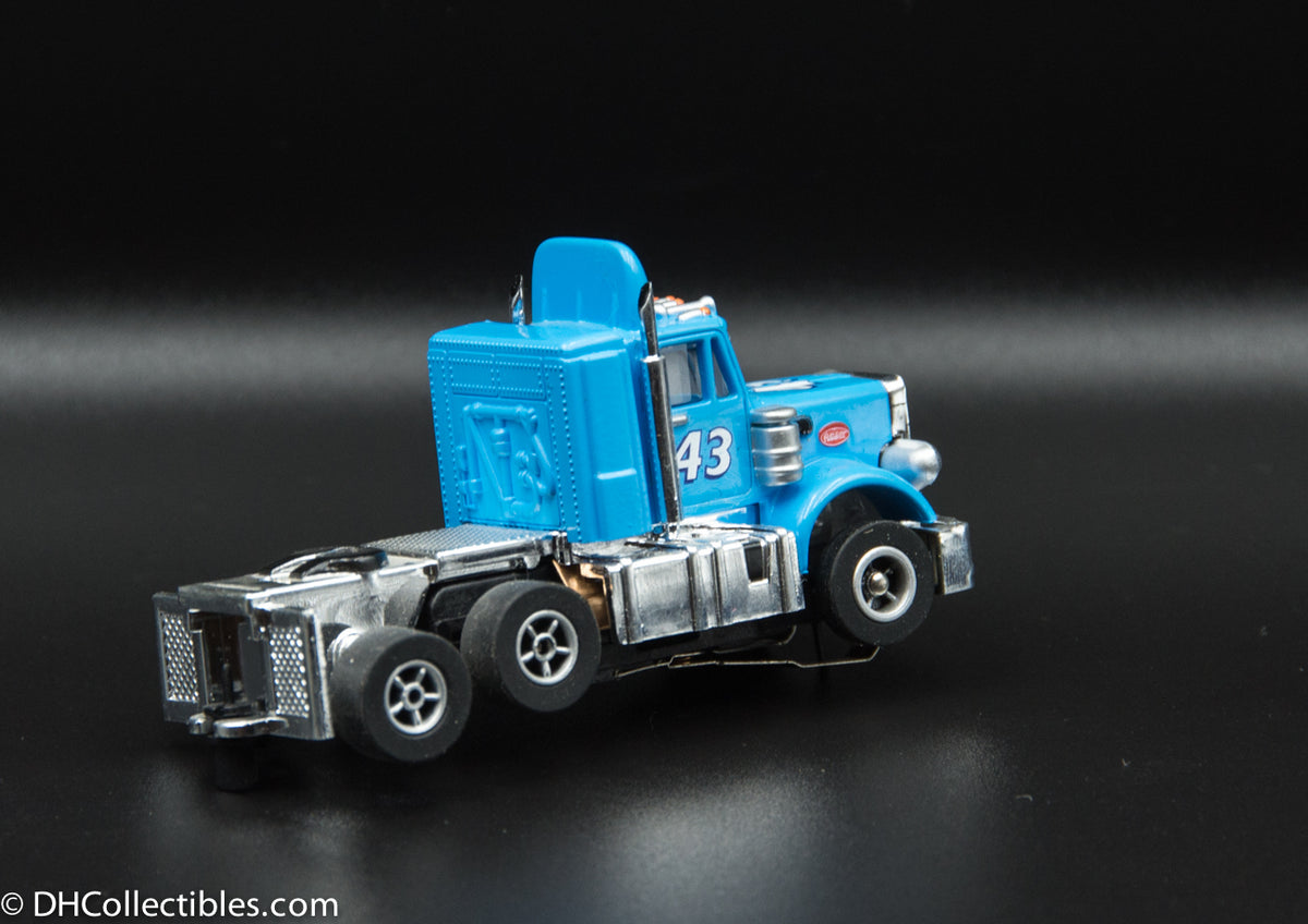 USED Round 2 HO Blue w/ Blue Spoiler # 43 Peterbilt Slot Car