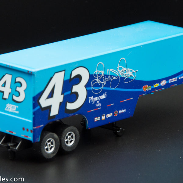 USED Round 2 HO Blue # 43 Semi Trailer Slot Car
