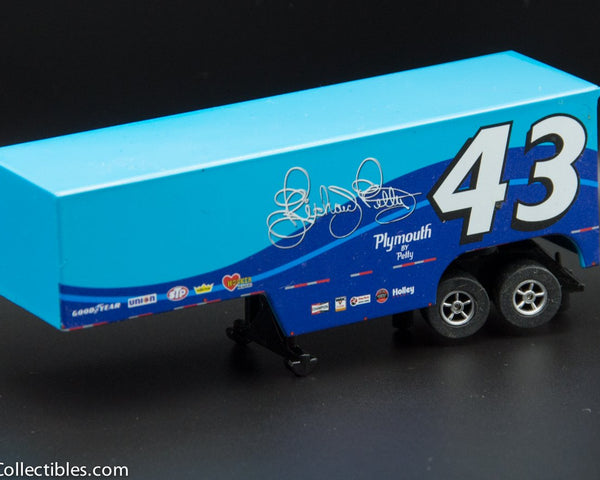 USED Round 2 HO Blue # 43 Semi Trailer Slot Car