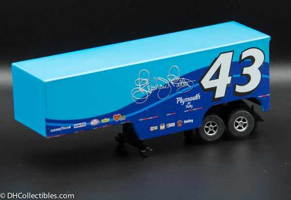USED Round 2 HO Blue # 43 Semi Trailer Slot Car