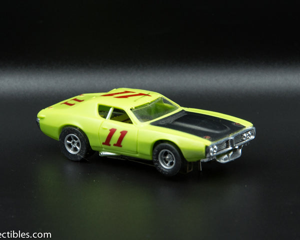 USED A/FX HO Lime w/ Black # 11 Road Runner Slot Car