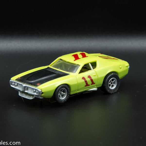USED A/FX HO Lime w/ Black # 11 Road Runner Slot Car