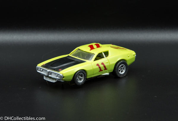 USED A/FX HO Lime w/ Black # 11 Road Runner Slot Car