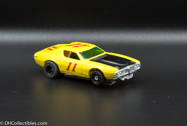 USED A/FX HO Yellow w/ Black # 11 G-Plus Road Runner Slot Car