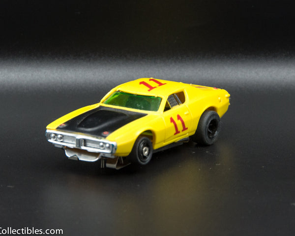USED A/FX HO Yellow w/ Black # 11 G-Plus Road Runner Slot Car