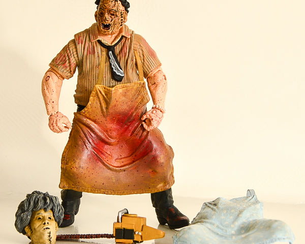 2007 Mezco Cinema Of Fear Series 1 Texas Chainsaw Massacre Leatherface Action Figure - Loose