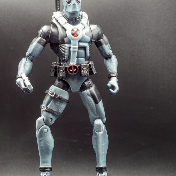 2012 Marvel Legends Epic Heroes Grey Costume Deadpool