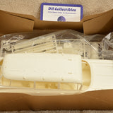 AMT / ERTL - 1970 1/2 - Ecto 1A Ghostbusters II - 1:25 Scale Model