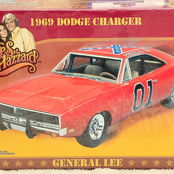 AMT ERTL Dukes of Hazzard Dodge Charger General Lee Plastic Model Kit 1:25 Scale