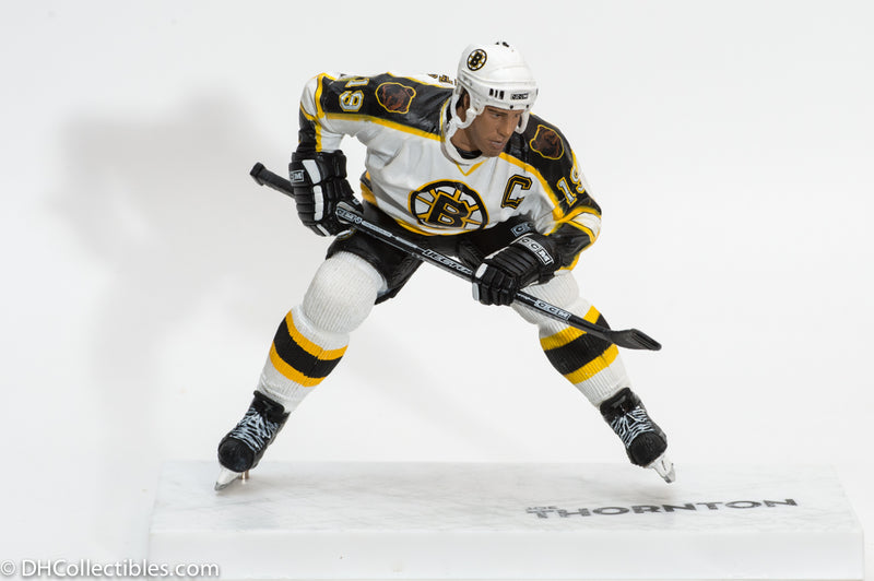 Joe Thornton 8X10 Boston Bruins Away Jersey (Skating With Puck)