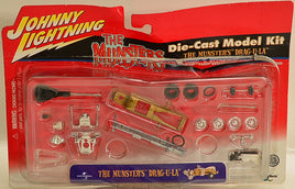 Playing Mantis Johnny Lightning The Munsters Koach and Drag-u-la Die Cast model Kit