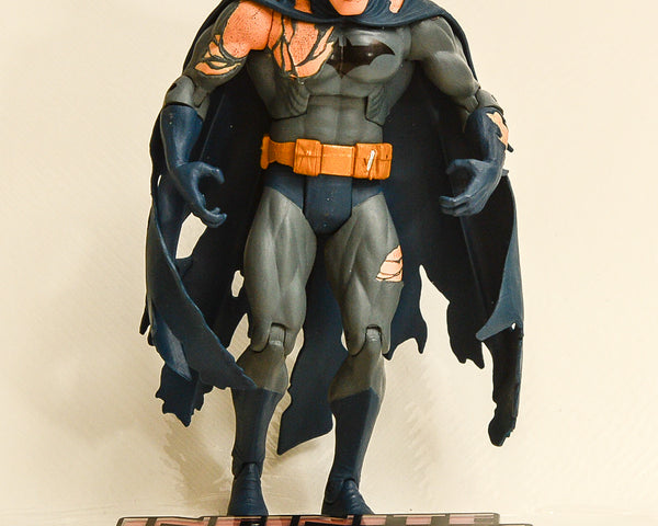 2007 Infinite Crisis Series 2 Battle Damaged Batman -  Loose