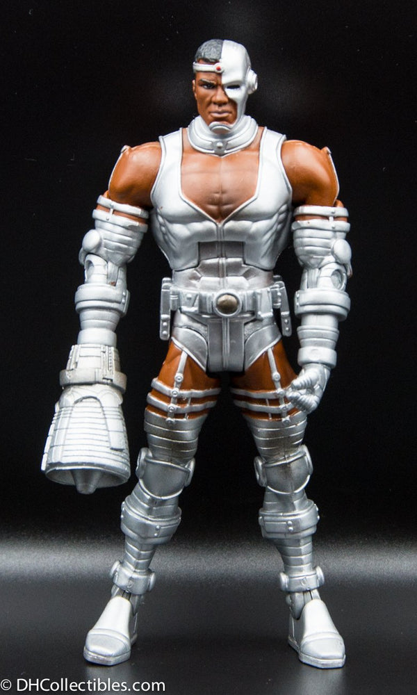 2008 DC Universe Cyborg Classics Wave 4  - Action Figure (includes Despero Right Arm)