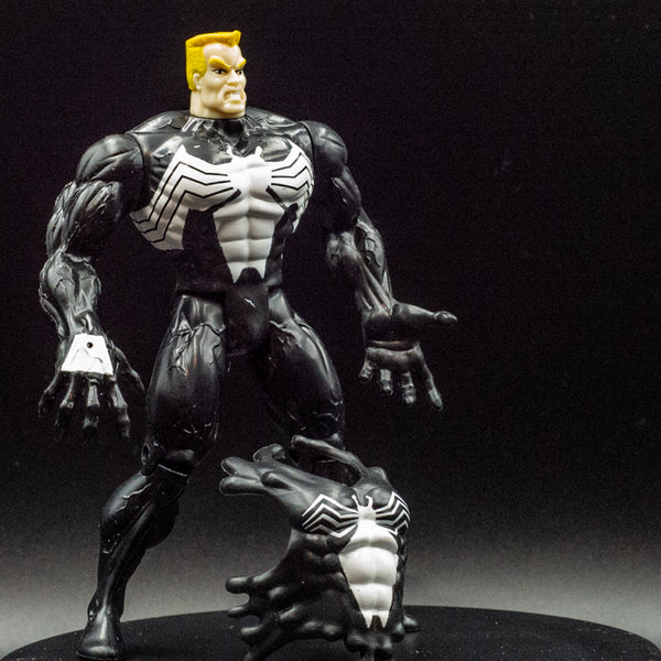 1995 Toybiz Venom II Eddie Brock - Action Figure - Loose