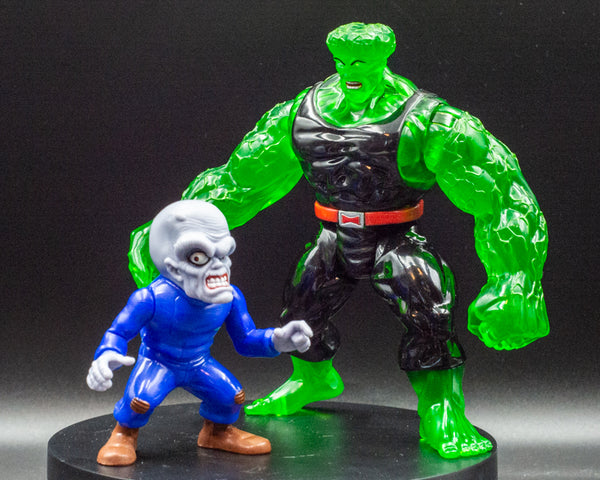 1997 Toybiz The Incredible Hulk Outcasts Leader-Hulk and Gargoyle - Action Figures