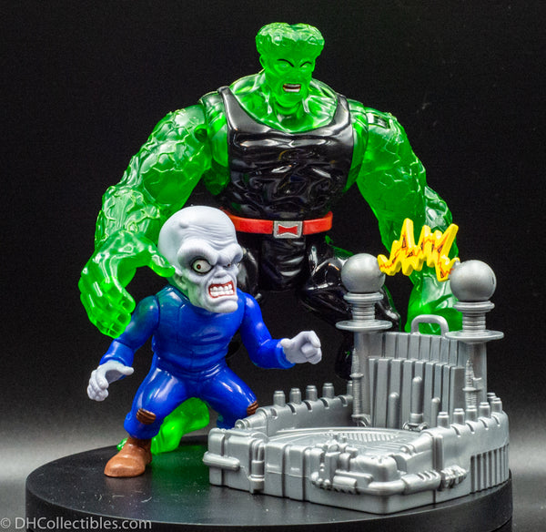 1997 Toybiz The Incredible Hulk Outcasts Leader-Hulk and Gargoyle - Action Figures