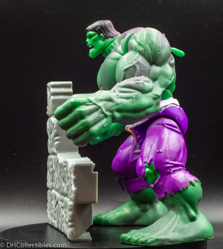 1996 Toybiz The Incredible Rampaging Hulk Action Figure w/Collapsing Brick Wall - Action Figure - Loose
