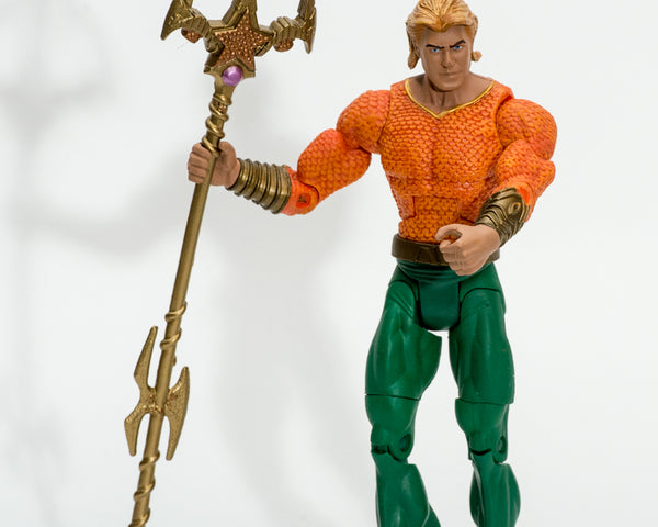 2008 DC Universe Classics Wave 2 Figure 2 Aquaman (Long Hair Variant) Action Figure - Loose
