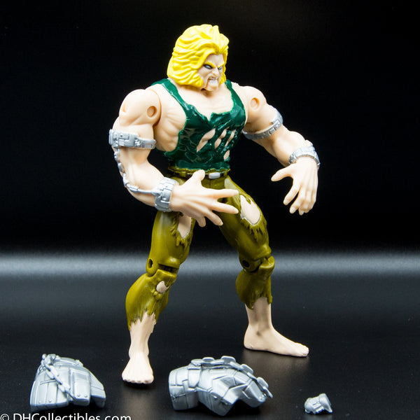 1995 Toy biz Marvel Comics X-Men Invasion Series Captive Sabretooth Action Figure- Loose