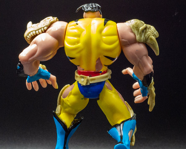 1997 ToyBiz Marvel X-Men Savage Land Wolverine  - Action Figure