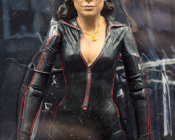 2009 Mezco The Spirit Sand Saref Action Figure