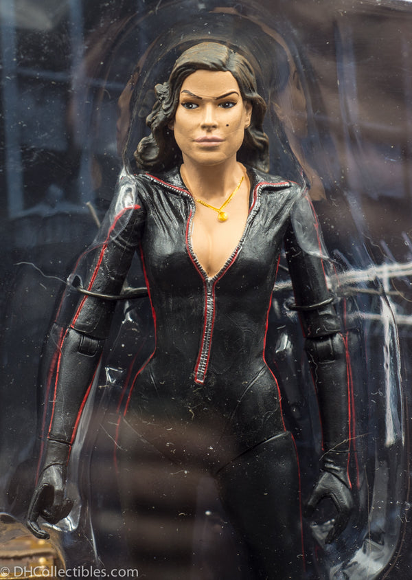 2009 Mezco The Spirit Sand Saref Action Figure