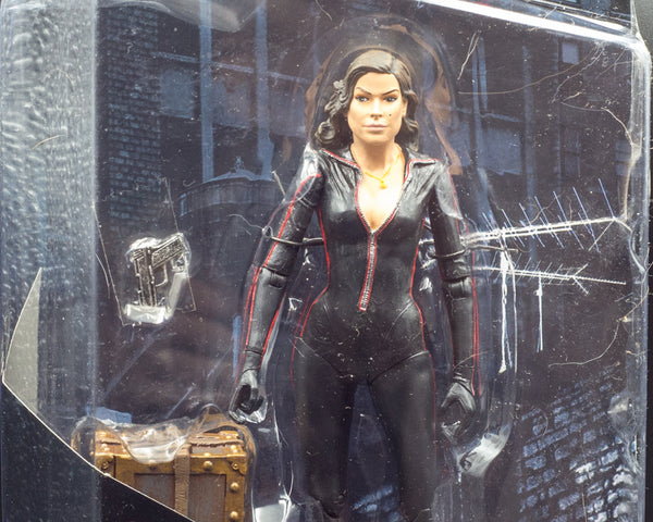 2009 Mezco The Spirit Sand Saref Action Figure