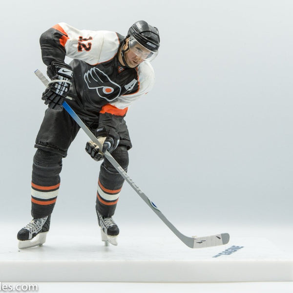 2007 McFarlane NHL Series 16 Philadelphia Flyers Simon Gagne Black Jersey - Loose