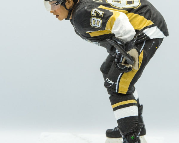 2007 McFarlane NHL Series 16 Sidney Crosby Boston Bruins Black Jersey - Loose
