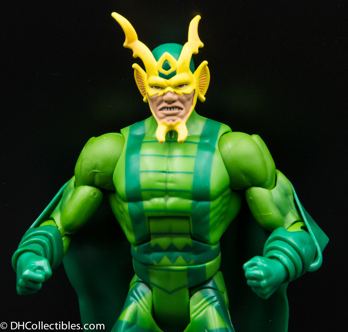 2009 DC Universe Classics Wave 9 New Gods Mantis Action Figure - Loose