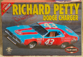 Polar Lights - Richard Petty's Dodge Charger Plastic Model Kit 1:25 Scale