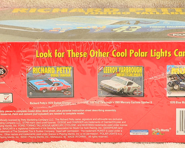 Polar Lights  Richard Petty's Torino Talladega  Plastic Model Kit 1:25 Scale