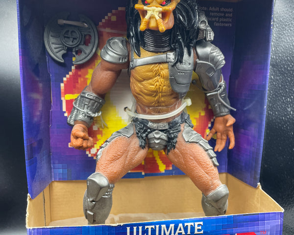 1995 Kenner Ultimate Predator the Alien Hunter - 10" Figure