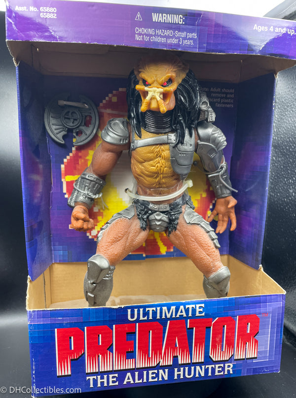 1995 Kenner Ultimate Predator the Alien Hunter - 10" Figure