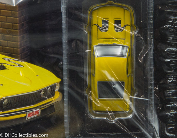 2001 Revell '69 Mustang Fastback Amigo Pack 1:25 / 1:64 Model Kit