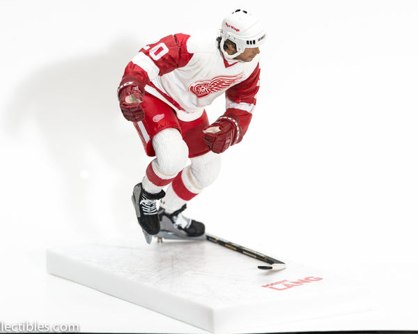 2005 McFarlane NHL Series 10 Robert Lang Detroit Red Wings White Jersey - Loose