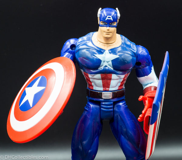 1999 Toy Biz Marvel vs Capcom Captain America Action Figure - Loose