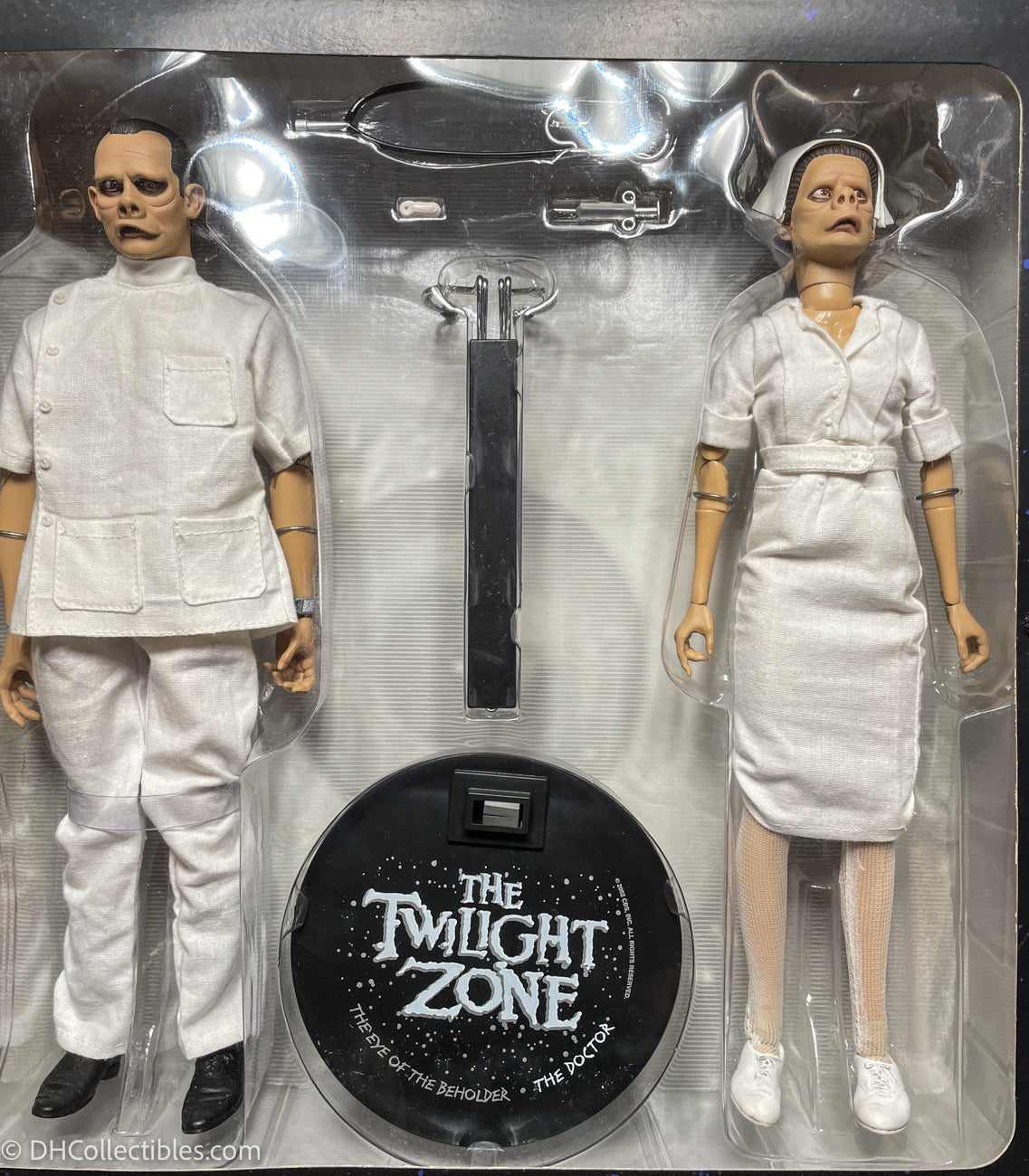 2002 TV Land Special Edition The Twilight Zone - Episode 42 - The Doctor & The Nurse 12 inch Action Figure 2-Pack