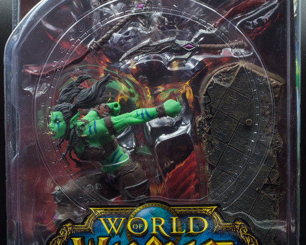 2010 DC Unlimited World Of Warcraft Series 7 Orc Rogue Garona - Action Figure